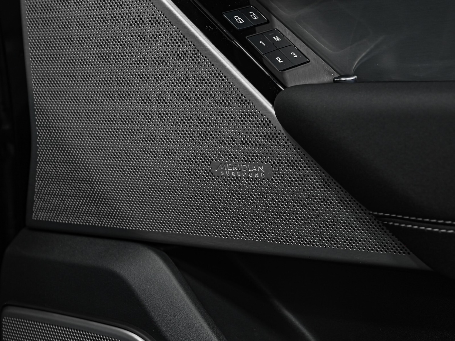 Used Land Rover Range Rover Velar 2022 for sale - 77274060: Photo 16