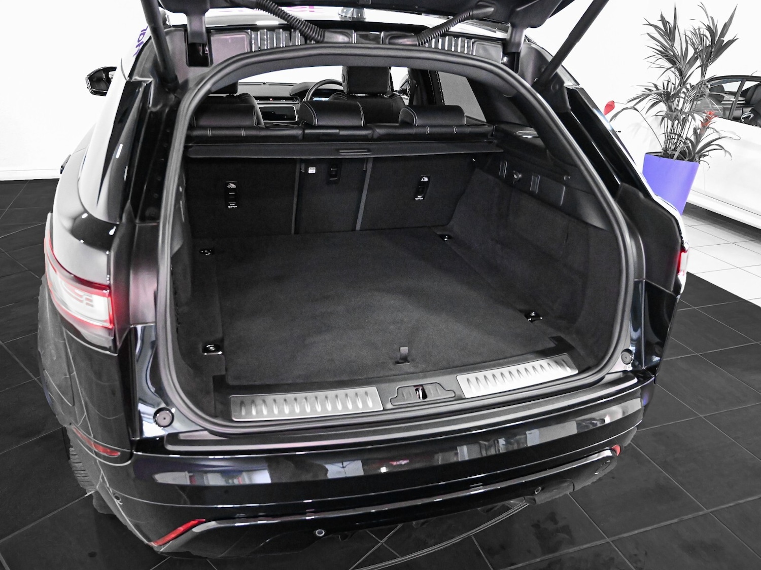 Used Land Rover Range Rover Velar 2022 for sale - 77274060: Photo 23