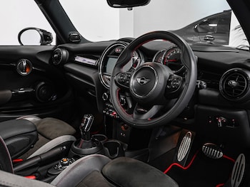 Used MINI Hatch 2020 for sale - 76874325: Photo