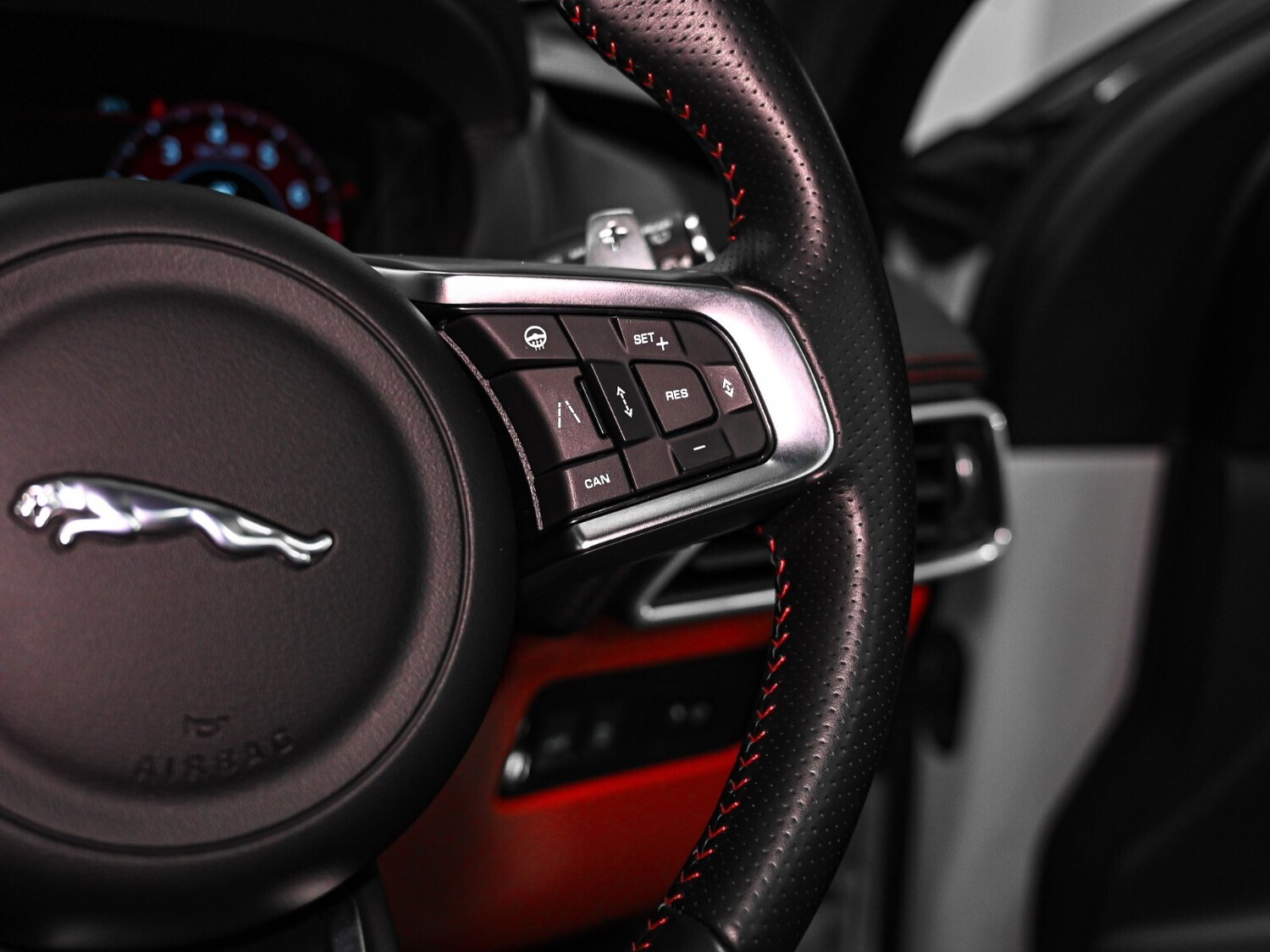 Used Jaguar F-Pace 2020 for sale - 78117763: Photo 11