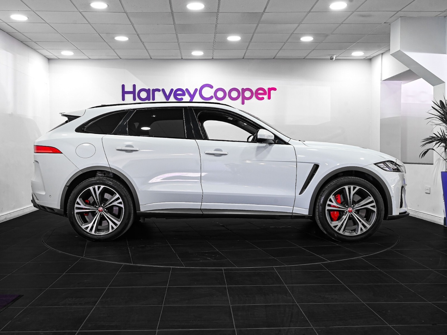 Used Jaguar F-Pace 2020 for sale - 78117763: Photo 5