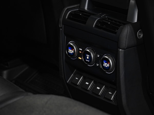 Used Land Rover Defender 2021 for sale - 76276156: Photo 29