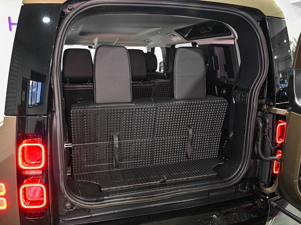 Used Land Rover Defender 2021 for sale - 76276156: Photo 33