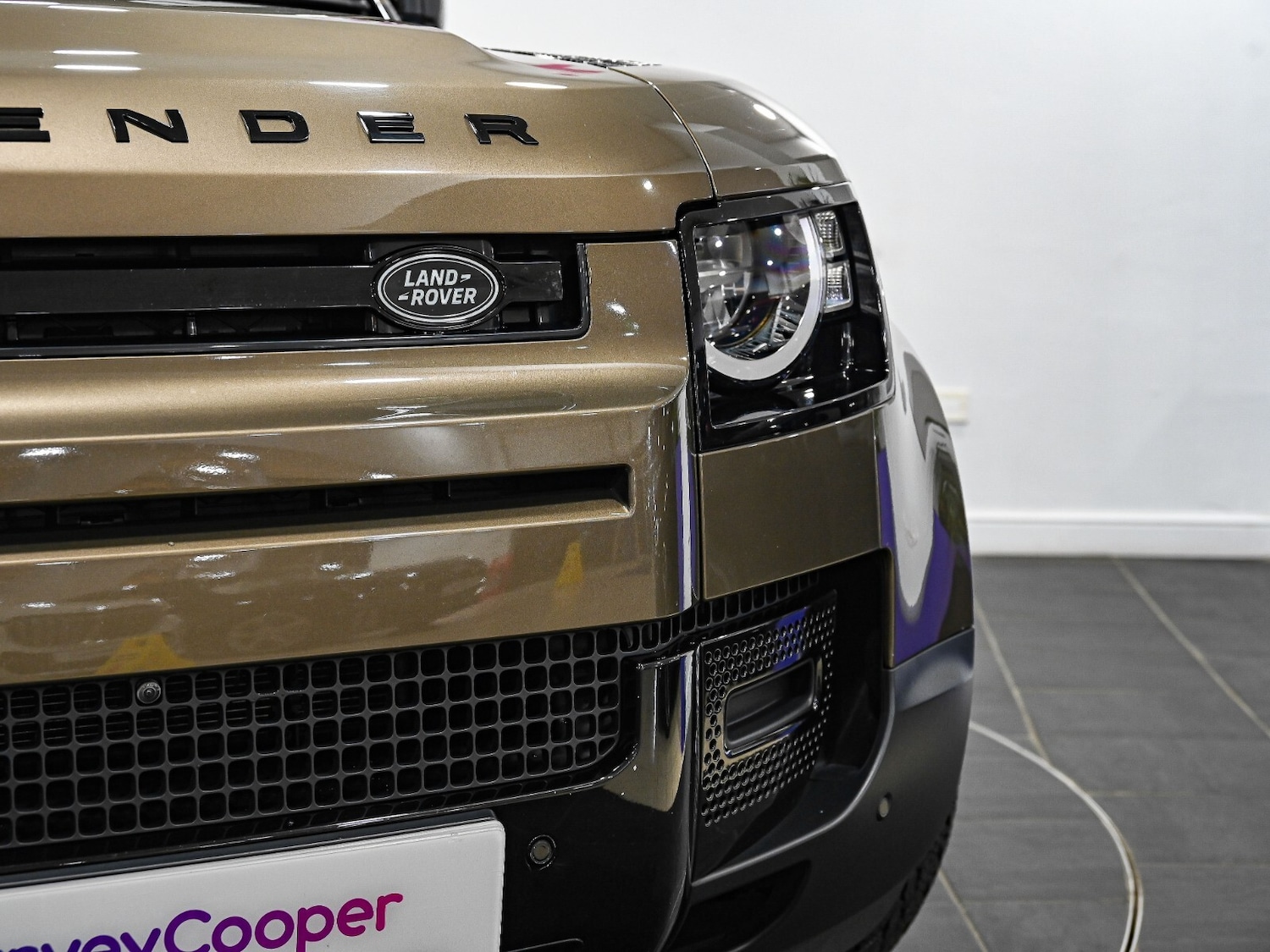 Used Land Rover Defender 2021 for sale - 76869294: Photo 21