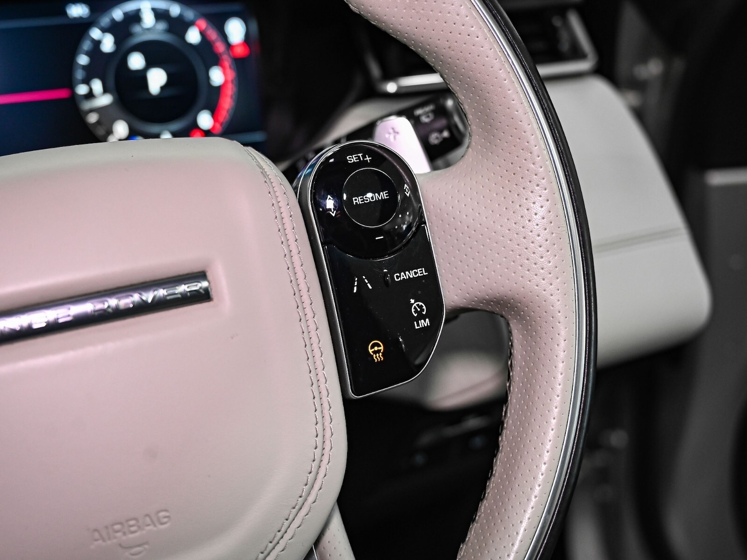 Used Land Rover Range Rover Velar 2019 for sale - 77218838: Photo 12