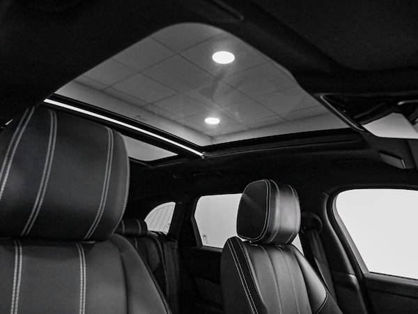 Used Land Rover Range Rover Velar 2021 for sale - 76217078: Photo 4