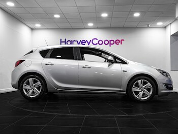 Used Vauxhall Astra 2015 for sale - 77393533: Photo