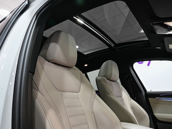 Used BMW X4 2023 for sale - 76351011: Photo