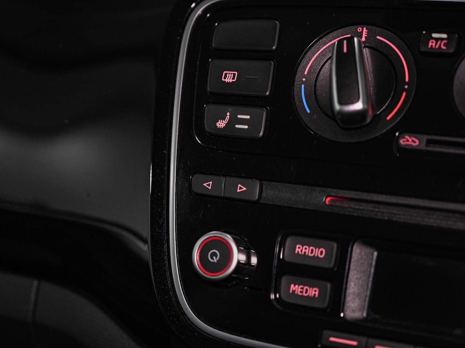 Used Volkswagen up! 2014 for sale - 76817809: Photo 11