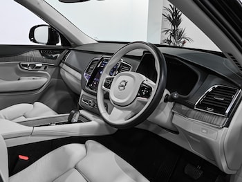 Used Volvo XC90 2022 for sale - 76921884: Photo