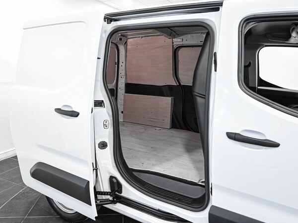 Used Toyota ProAce 2024 for sale - 75692030: Photo 21