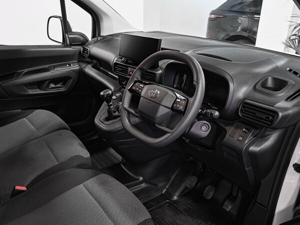 Used Toyota ProAce 2024 for sale - 75692030: Photo 2