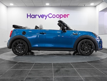 Used MINI Convertible 2024 for sale - 78736328: Photo
