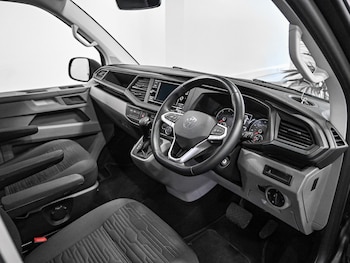 Used Volkswagen Transporter Shuttle 2020 for sale - 75526719: Photo