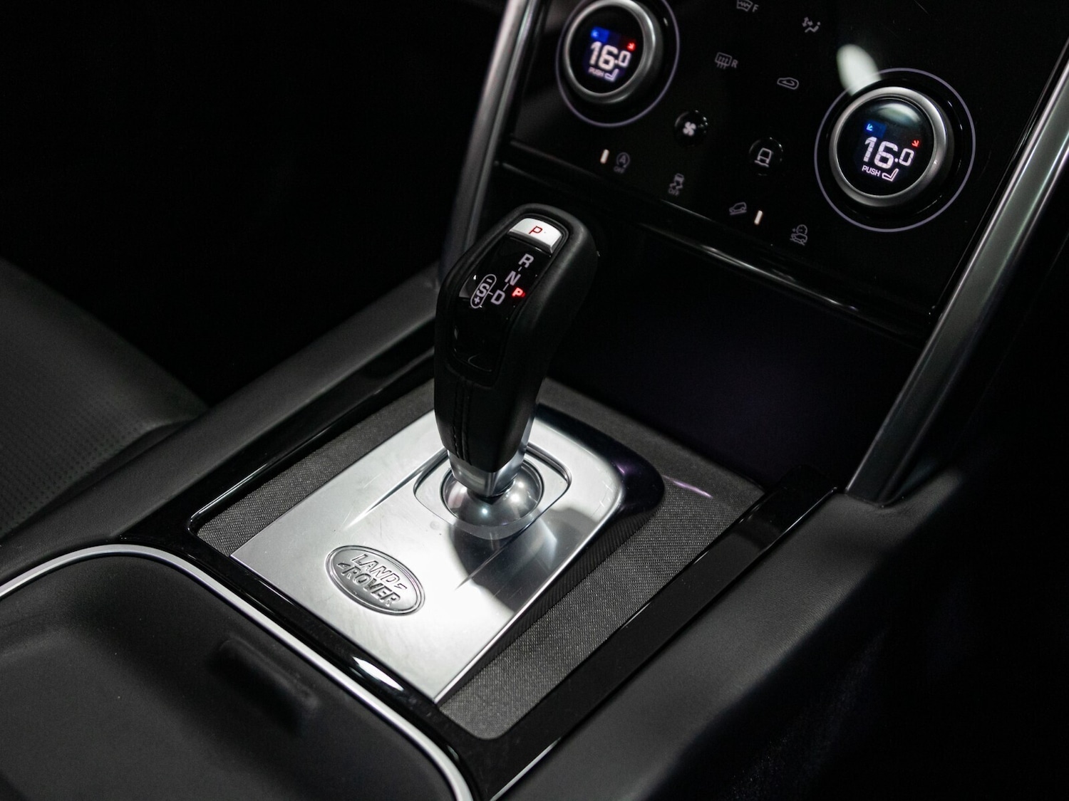 Used Land Rover Discovery Sport 2022 for sale - 76872356: Photo 10