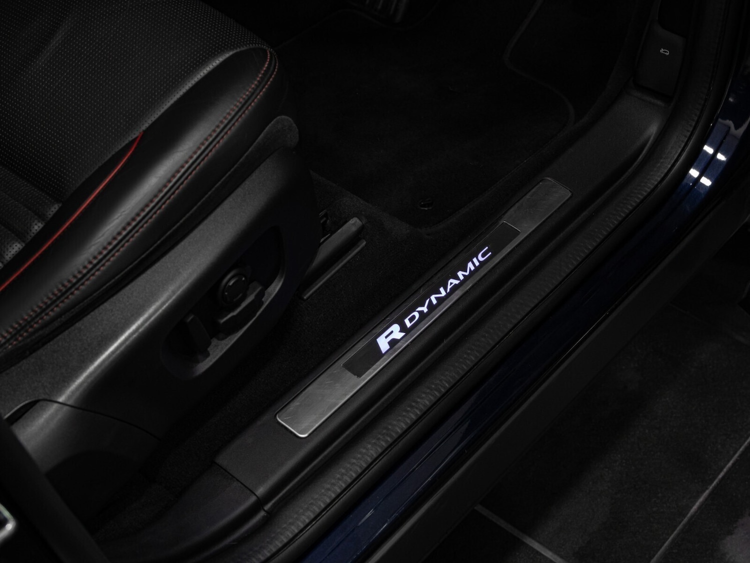 Used Land Rover Discovery Sport 2022 for sale - 76872356: Photo 23