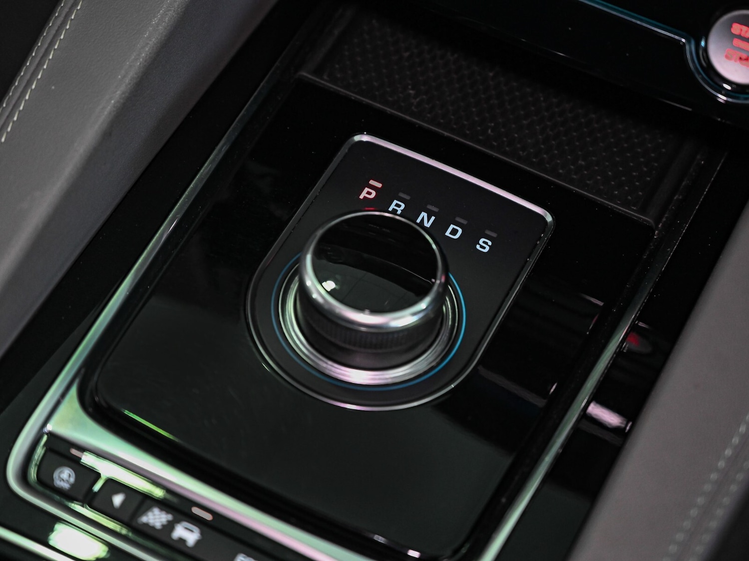 Used Jaguar F-Pace 2017 for sale - 77927390: Photo 14