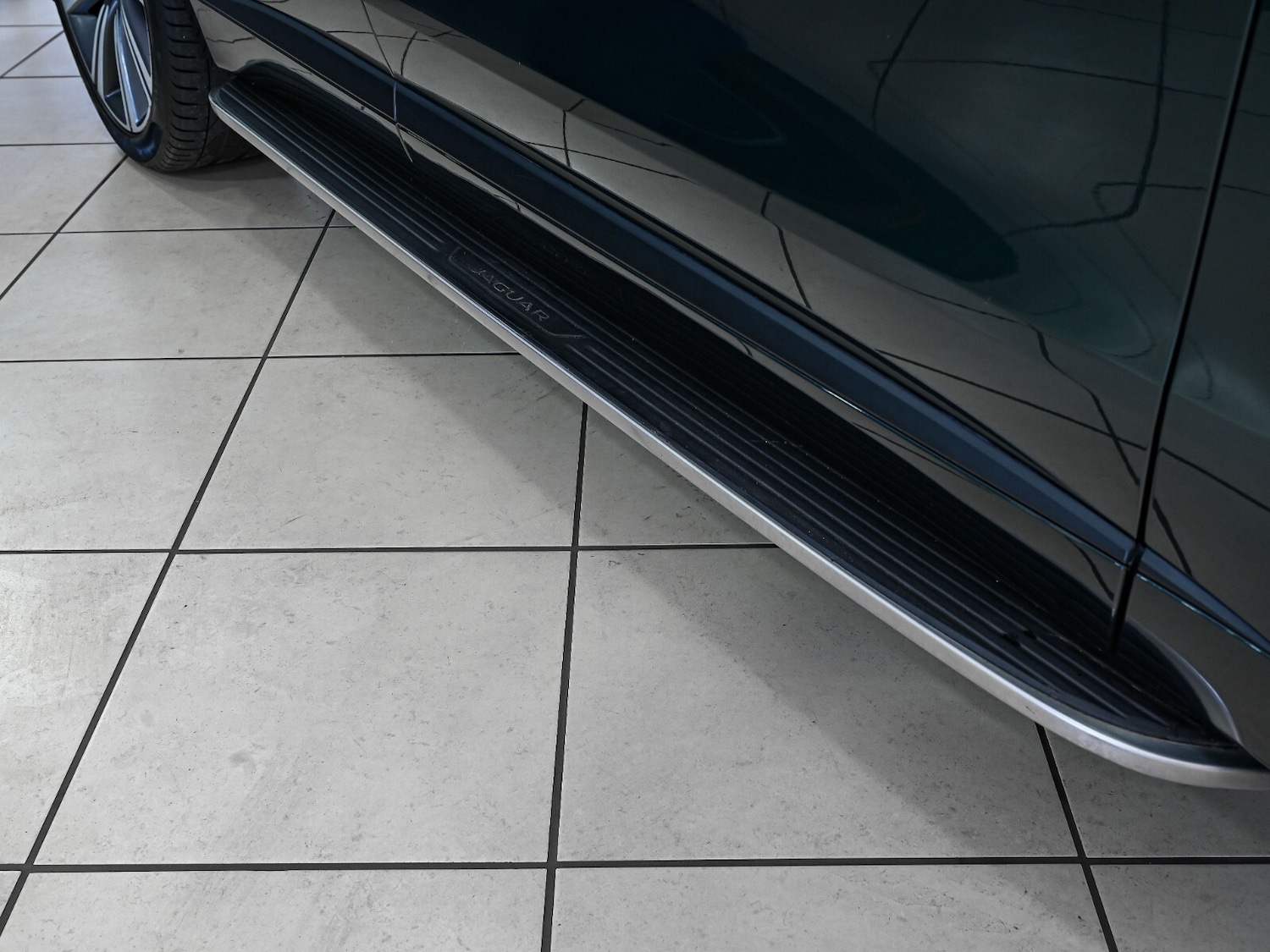 Used Jaguar F-Pace 2017 for sale - 77927390: Photo 21