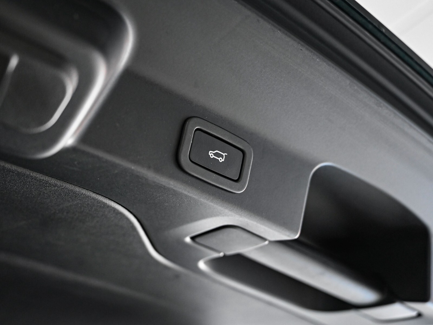 Used Jaguar F-Pace 2017 for sale - 77927390: Photo 24