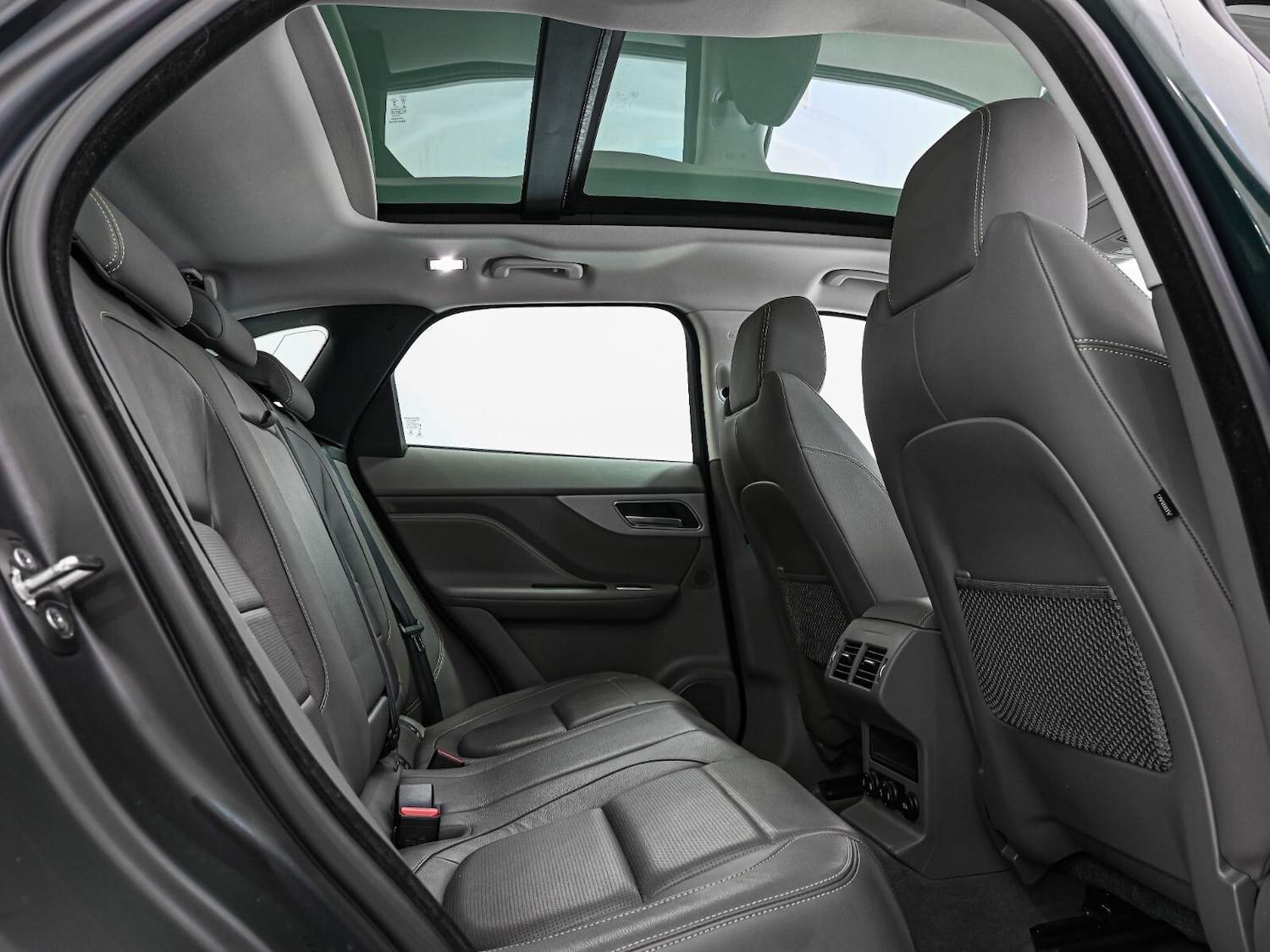 Used Jaguar F-Pace 2017 for sale - 77927390: Photo 28