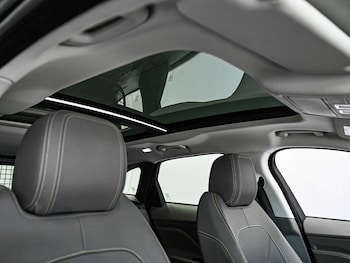 Used Jaguar F-Pace 2017 for sale - 77927390: Photo