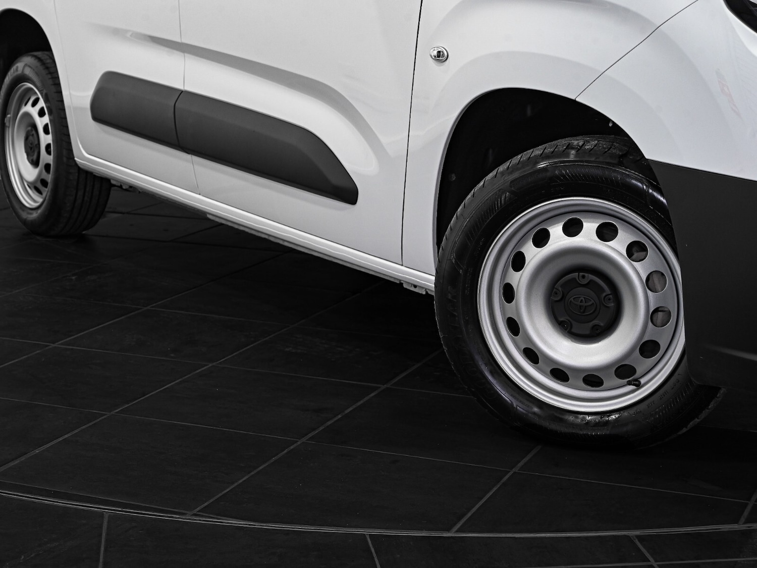 Used Toyota ProAce 2024 for sale - 76869109: Photo 16