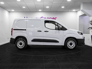 Used Toyota ProAce 2024 for sale - 76869109: Photo