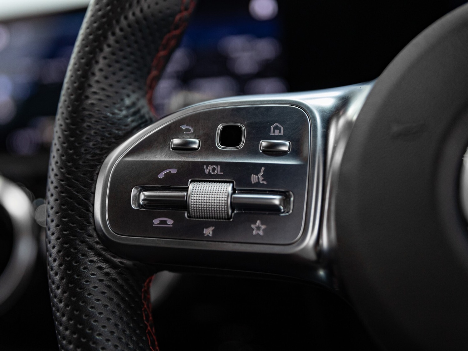 Used Mercedes-Benz A-Class 2018 for sale - 77795128: Photo 29