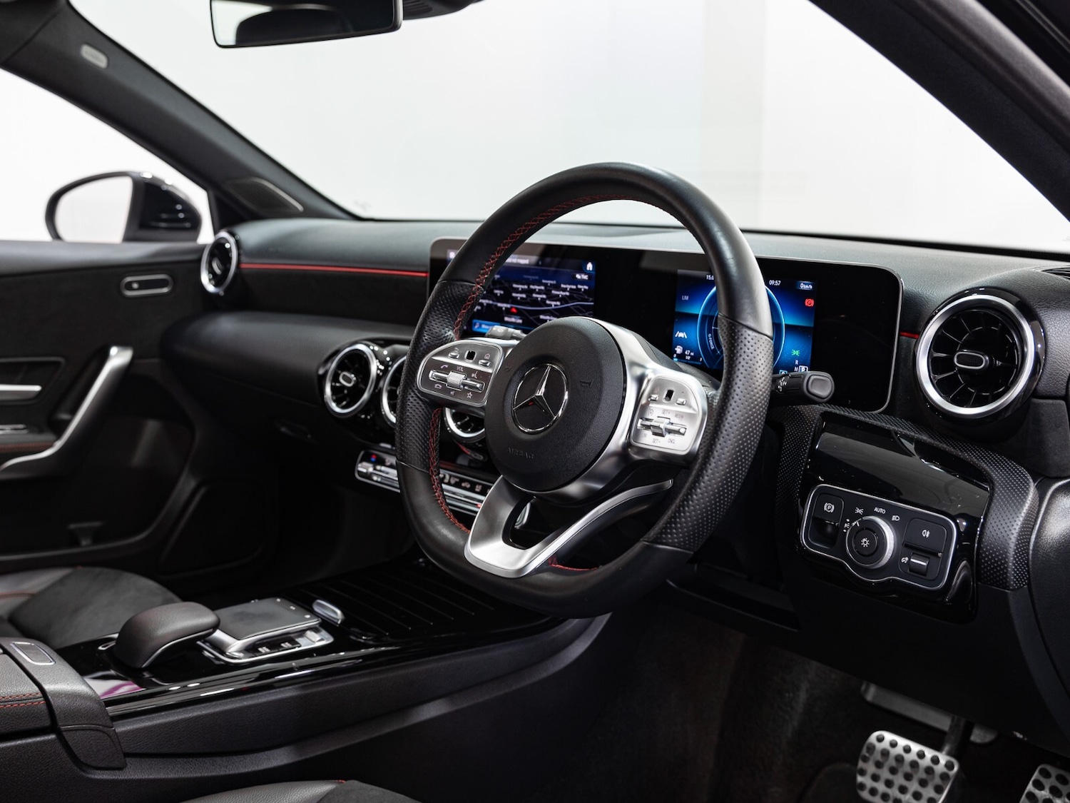 Used Mercedes-Benz A-Class 2018 for sale - 77795128: Photo 6