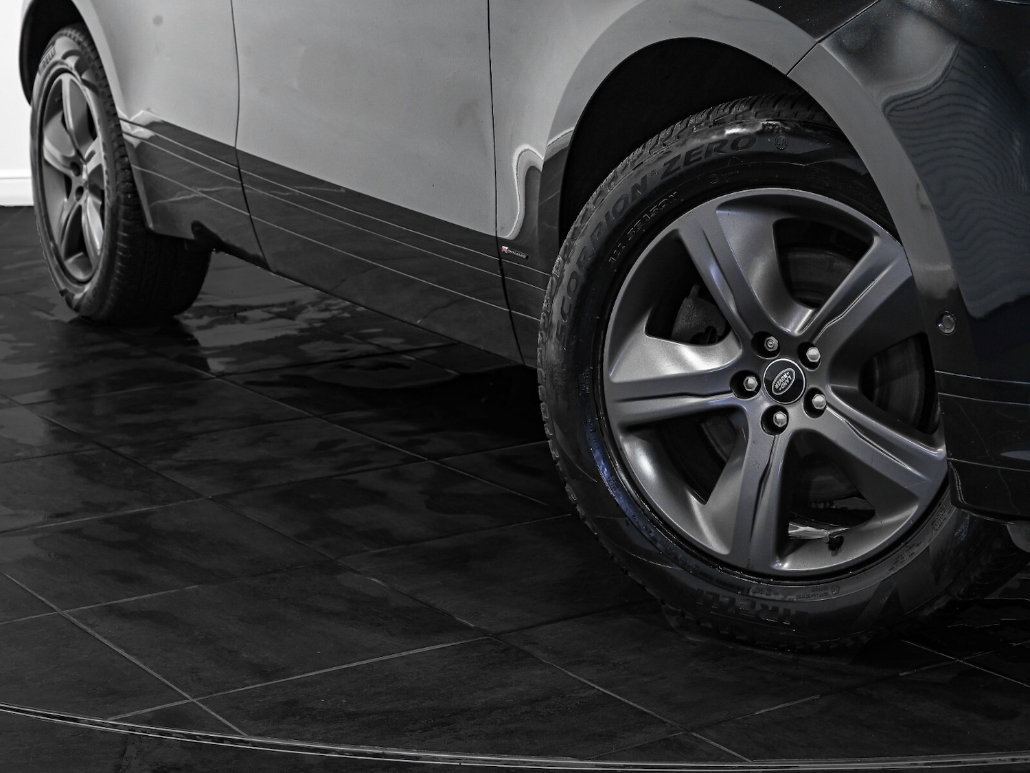 Used Land Rover Range Rover Velar 2022 for sale - 76872775: Photo 13