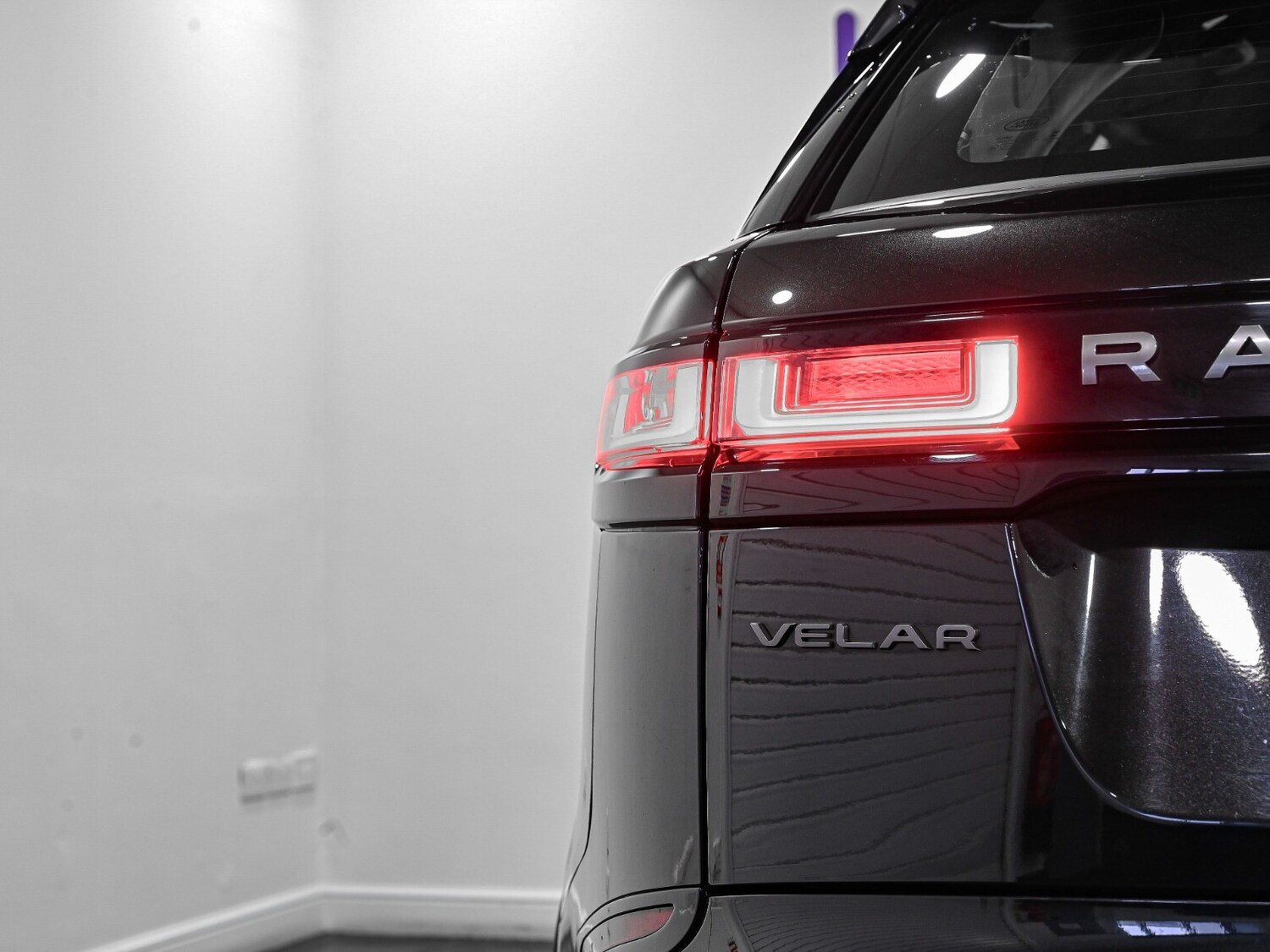 Used Land Rover Range Rover Velar 2022 for sale - 76872775: Photo 15