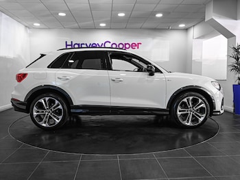 Used Audi Q3 2023 for sale - 79540891: Photo