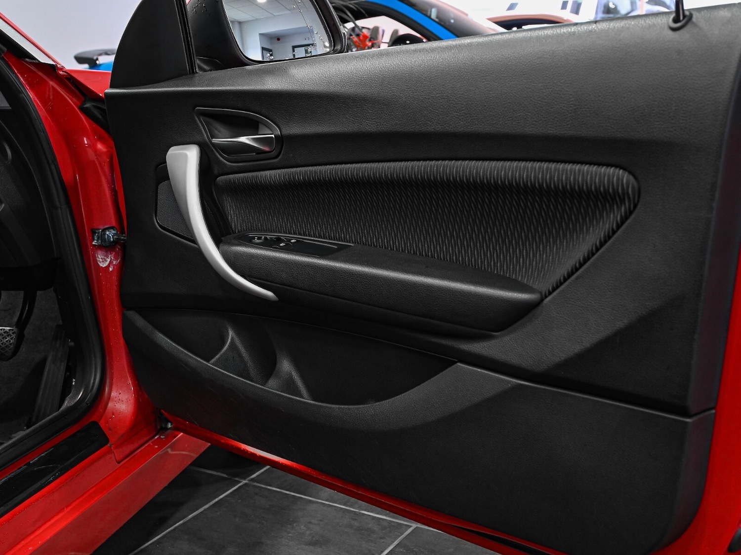 Used BMW 2 Series 2017 for sale - 77434807: Photo 4