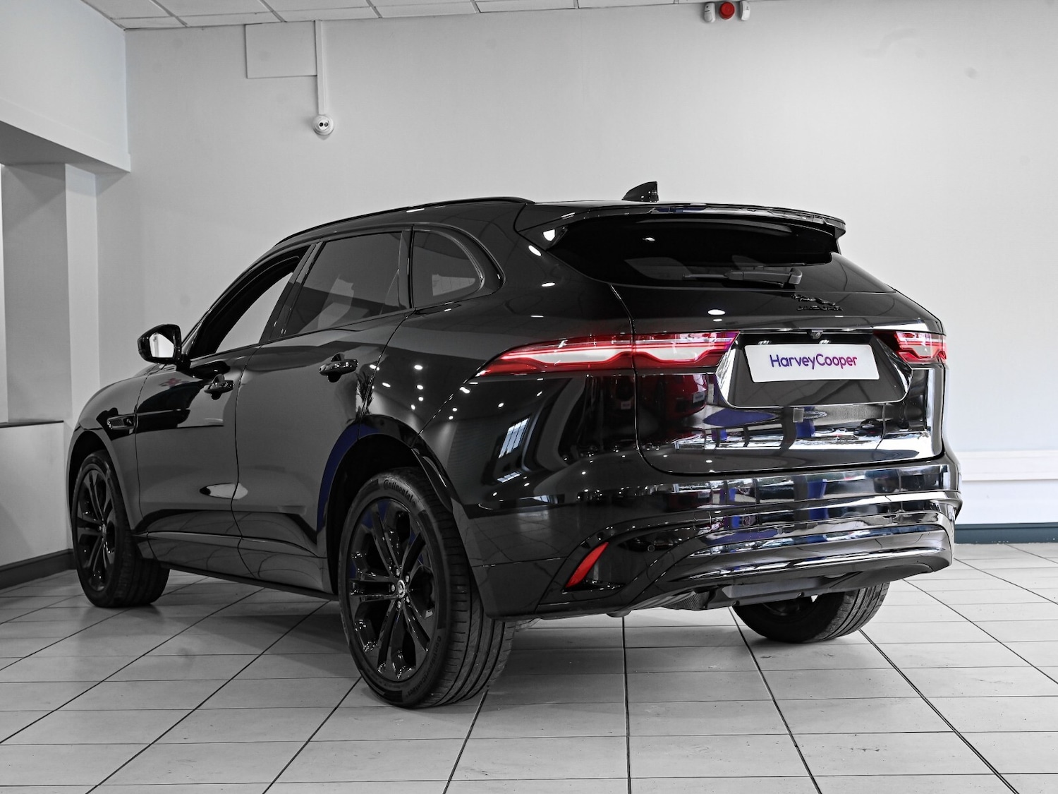Used Jaguar F-Pace 2023 for sale - 77552386: Photo 5