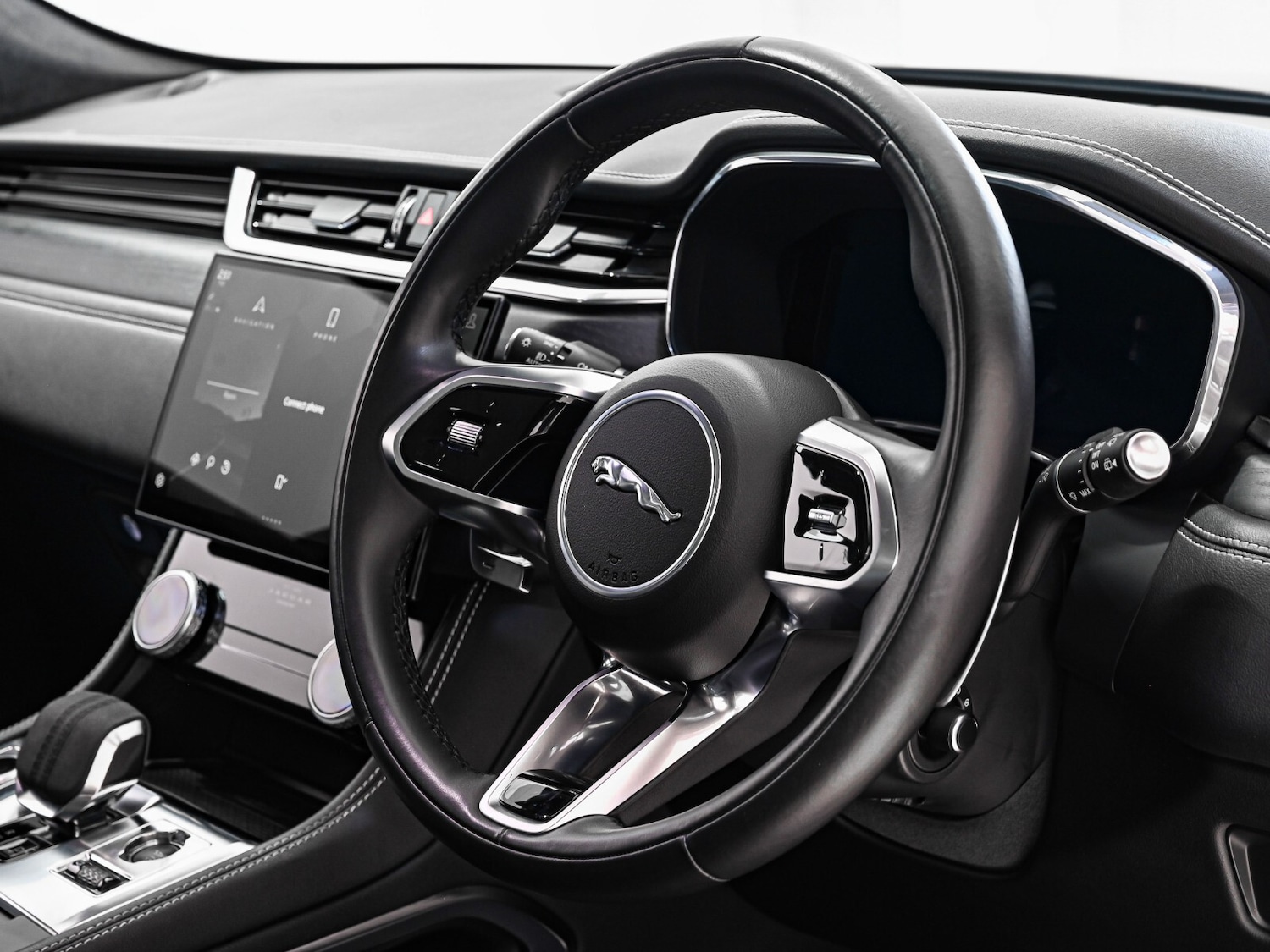 Used Jaguar F-Pace 2023 for sale - 77552386: Photo 8