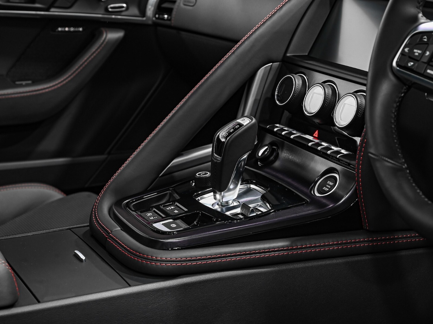 Used Jaguar F-Type 2019 for sale - 76870542: Photo 22