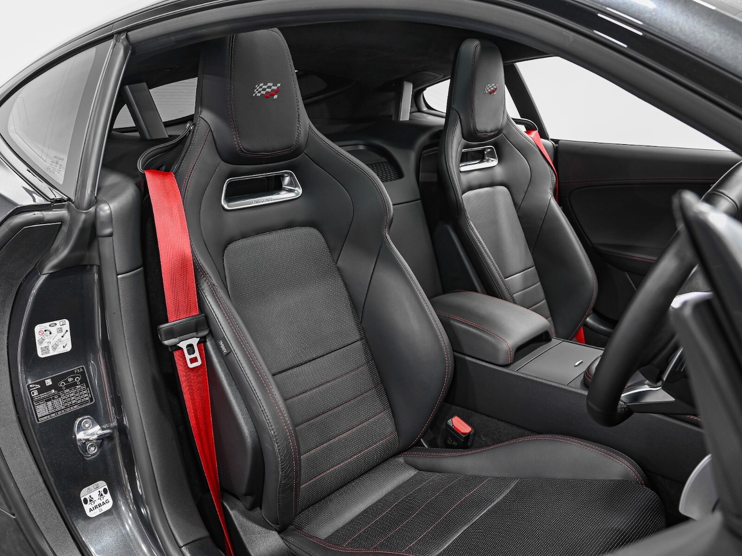 Used Jaguar F-Type 2019 for sale - 76870542: Photo 3