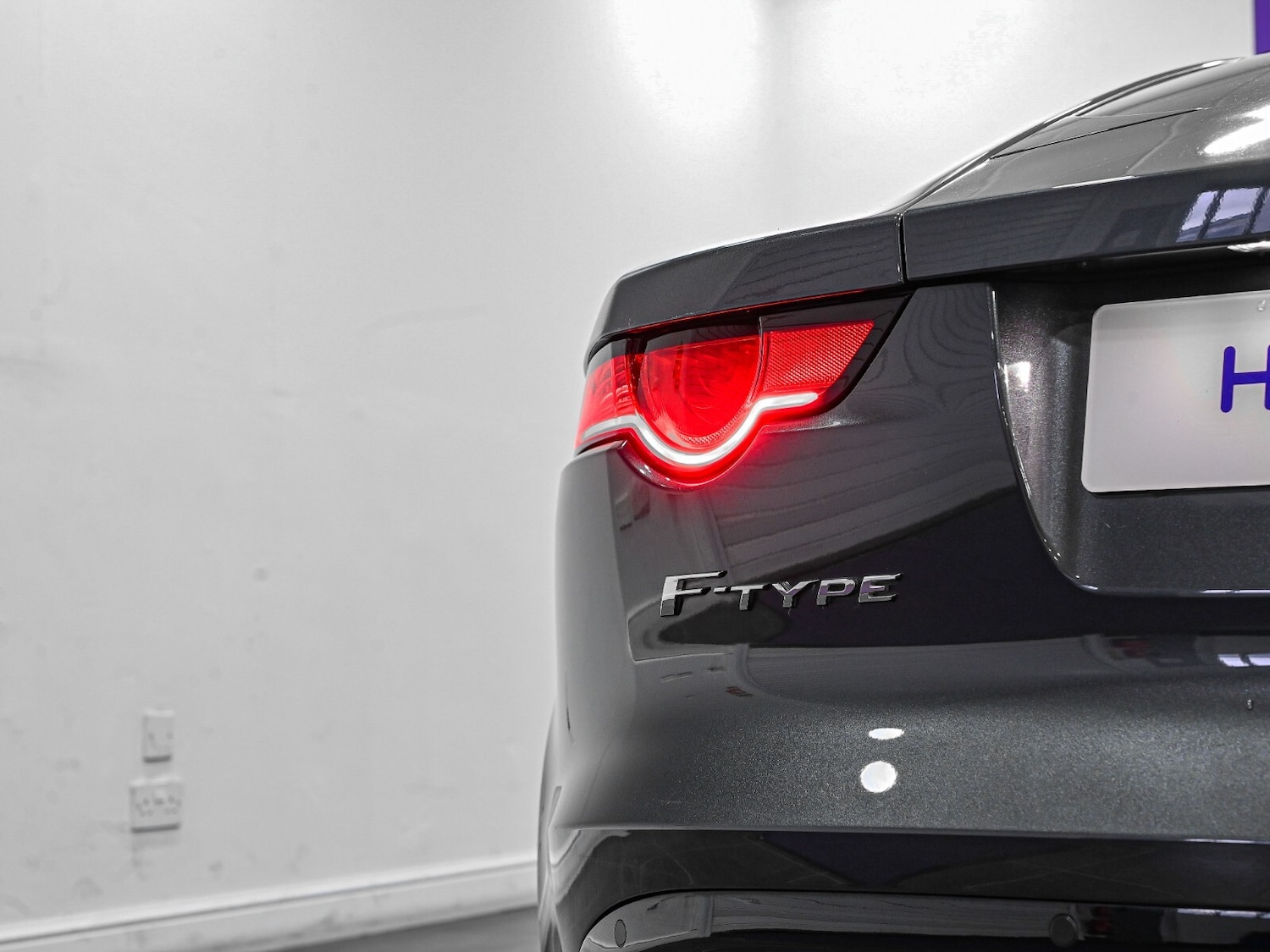 Used Jaguar F-Type 2019 for sale - 76870542: Photo 33