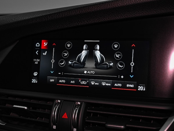 Used Alfa Romeo Giulia 2021 for sale - 75466088: Photo 18