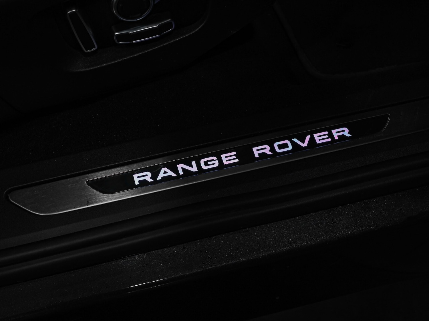 Used Land Rover Range Rover Evoque 2024 for sale - 76873659: Photo 23