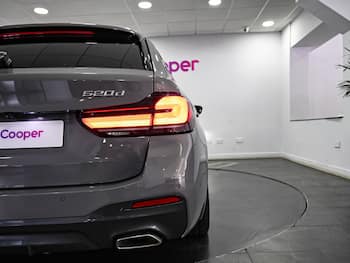Used BMW 5 Series 2021 for sale - 79767700: Photo