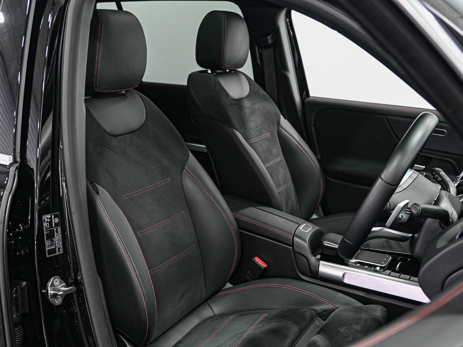 Used Mercedes-Benz EQB 2022 for sale - 77660364: Photo 2