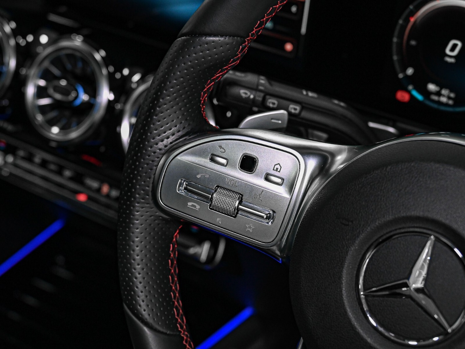 Used Mercedes-Benz EQB 2022 for sale - 77660364: Photo 9