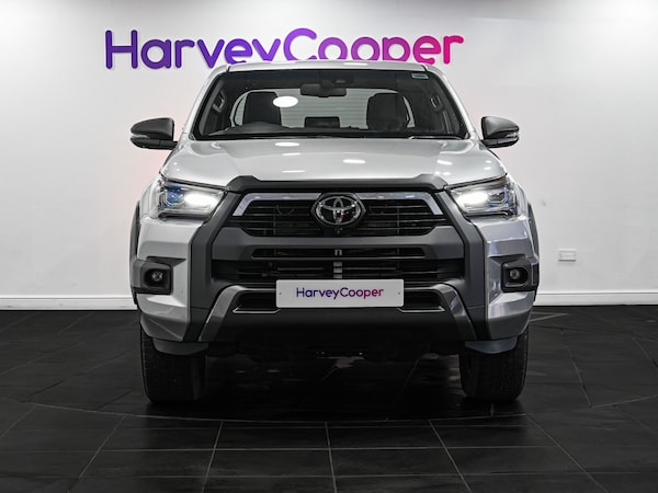 Used Toyota Hilux 2023 for sale - 75465923: Photo 15