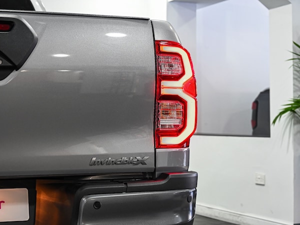 Used Toyota Hilux 2023 for sale - 75465923: Photo 18