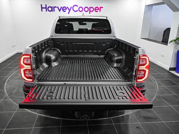 Used Toyota Hilux 2023 for sale - 75465923: Photo 21