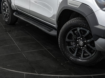 Used Toyota Hilux 2023 for sale - 75465923: Photo
