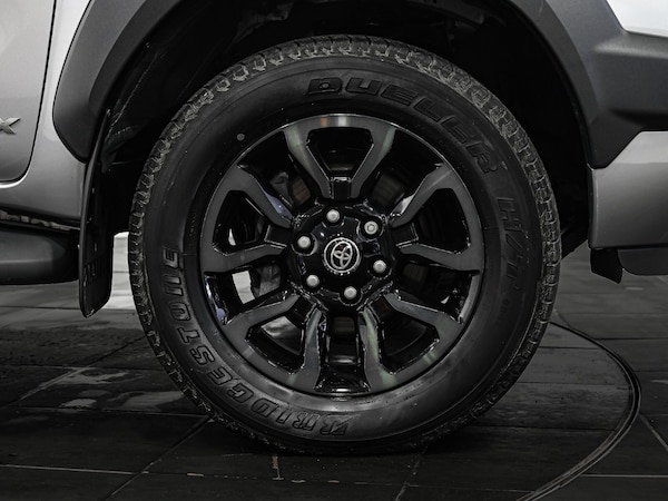 Used Toyota Hilux 2023 for sale - 75465923: Photo 5