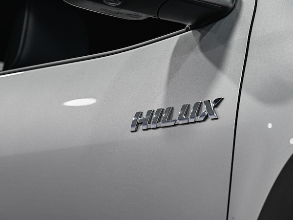Used Toyota Hilux 2023 for sale - 75465923: Photo 6