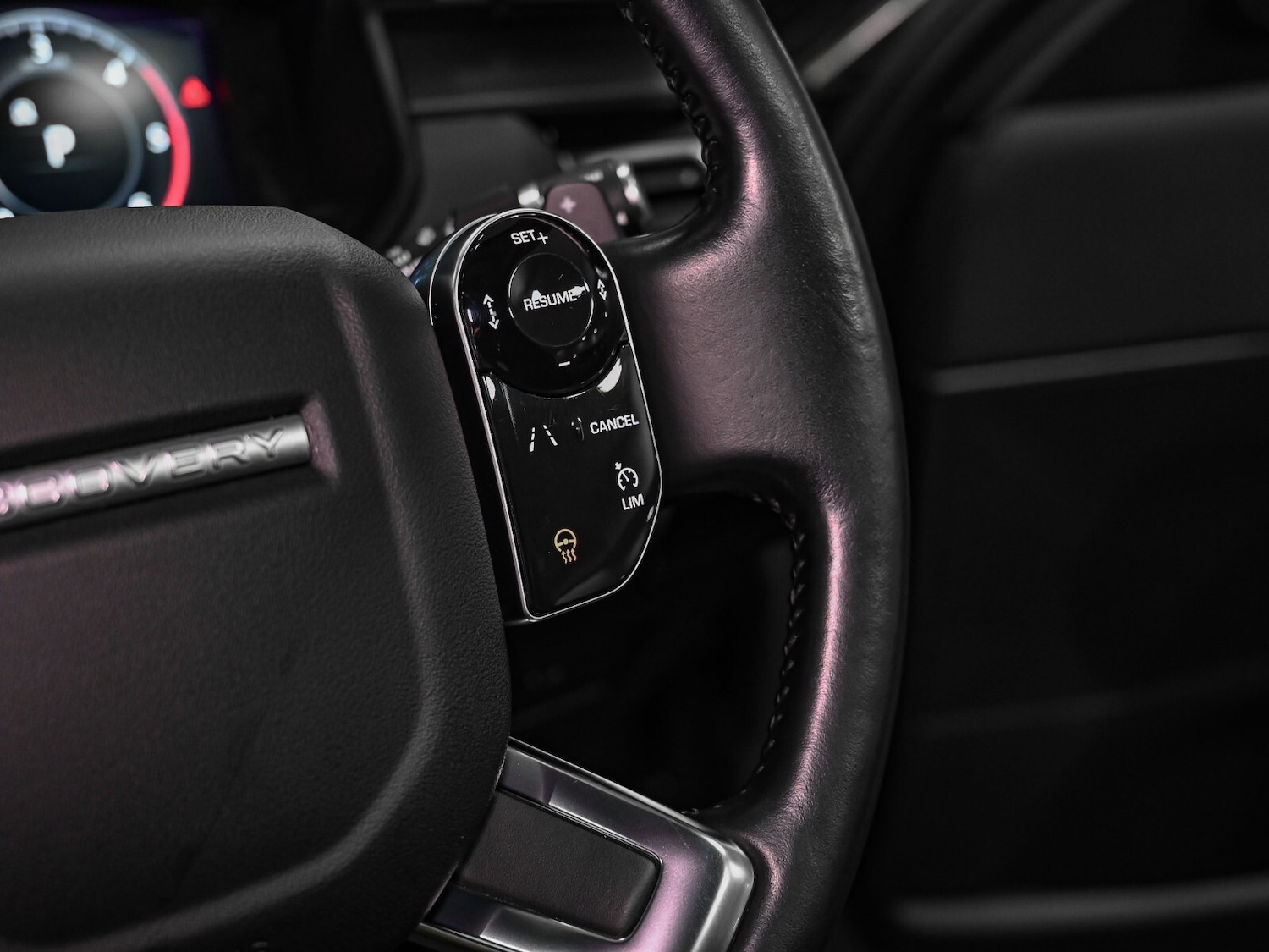 Used Land Rover Discovery 2020 for sale - 77218818: Photo 11